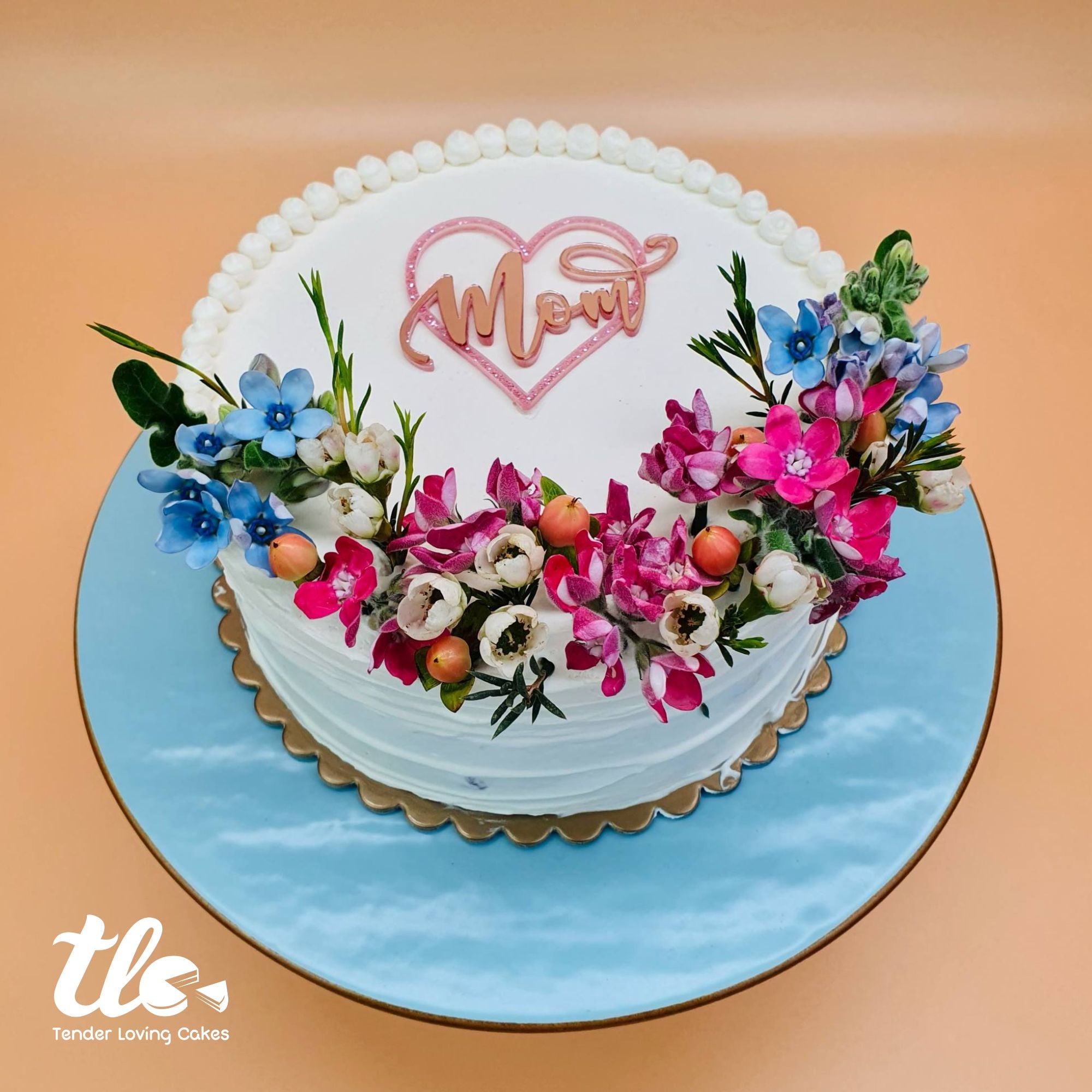 Mom’s Fresh Flowers Vanilla Cream Cake 6 inch round