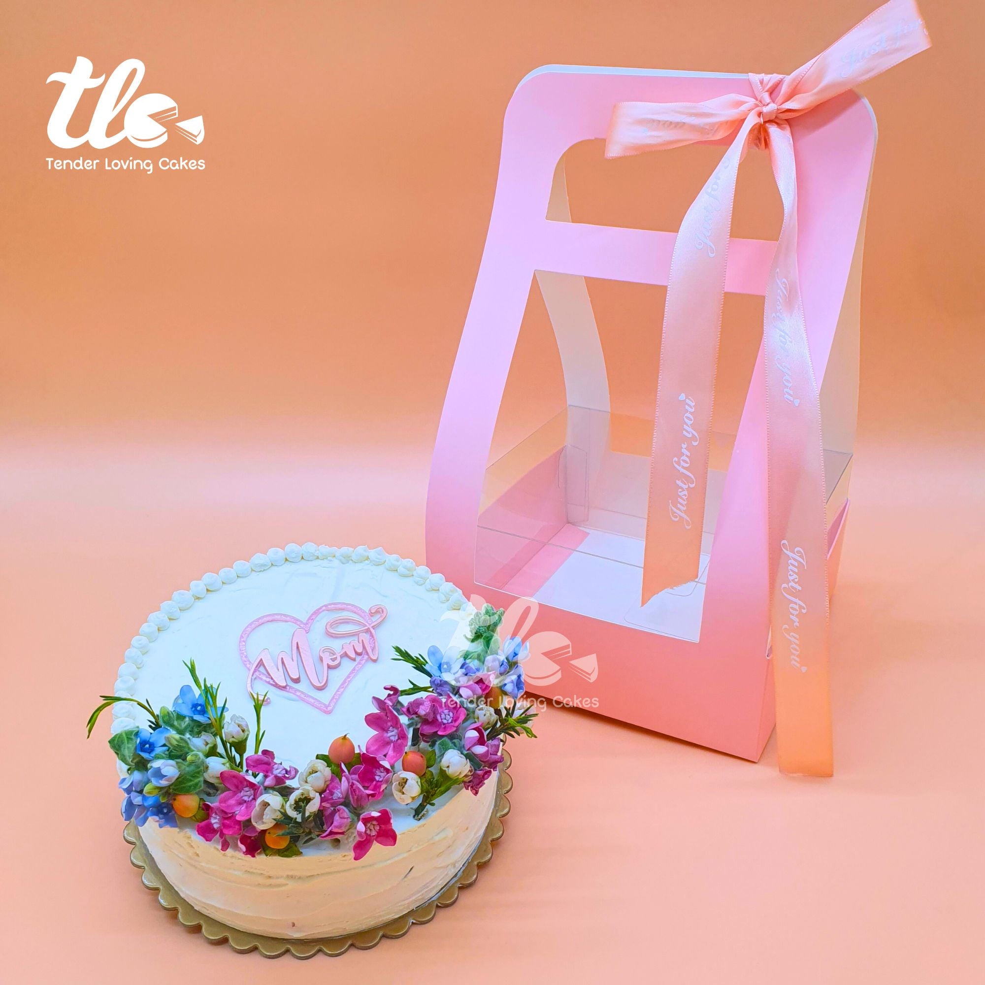 Mom’s Fresh Flowers Vanilla Cream Cake 6 inch round