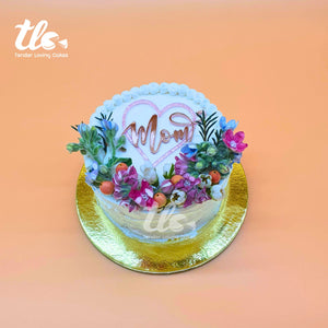 Mom’s Mini Fresh Flowers Vanilla Cream Cake