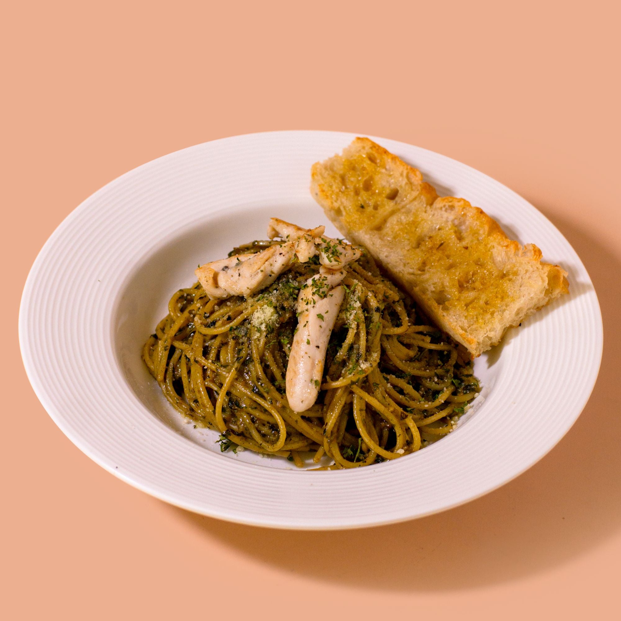 Pesto with Chicken Bits